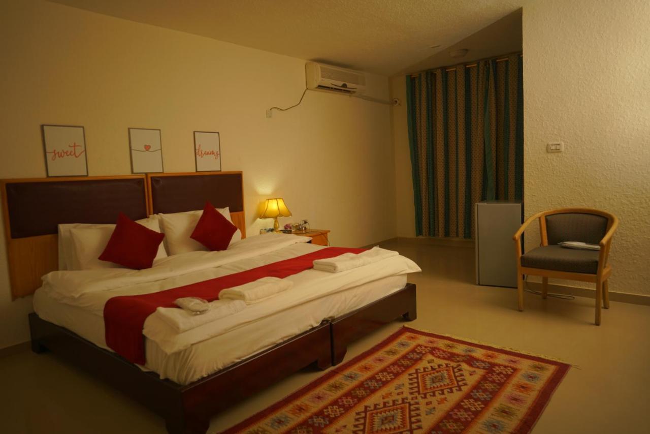 Petra Home Hotel Wadi Musa Exterior foto
